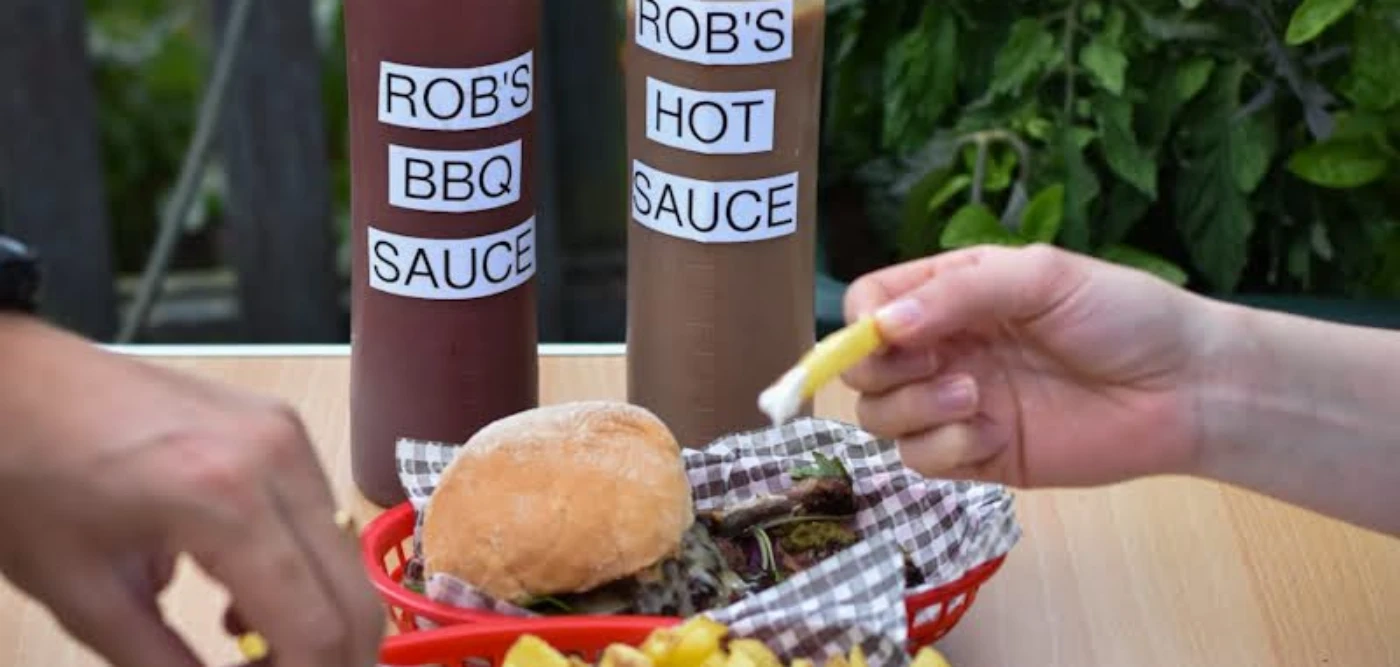 Jon & Robs BBQ Food Truck Serving Westcott